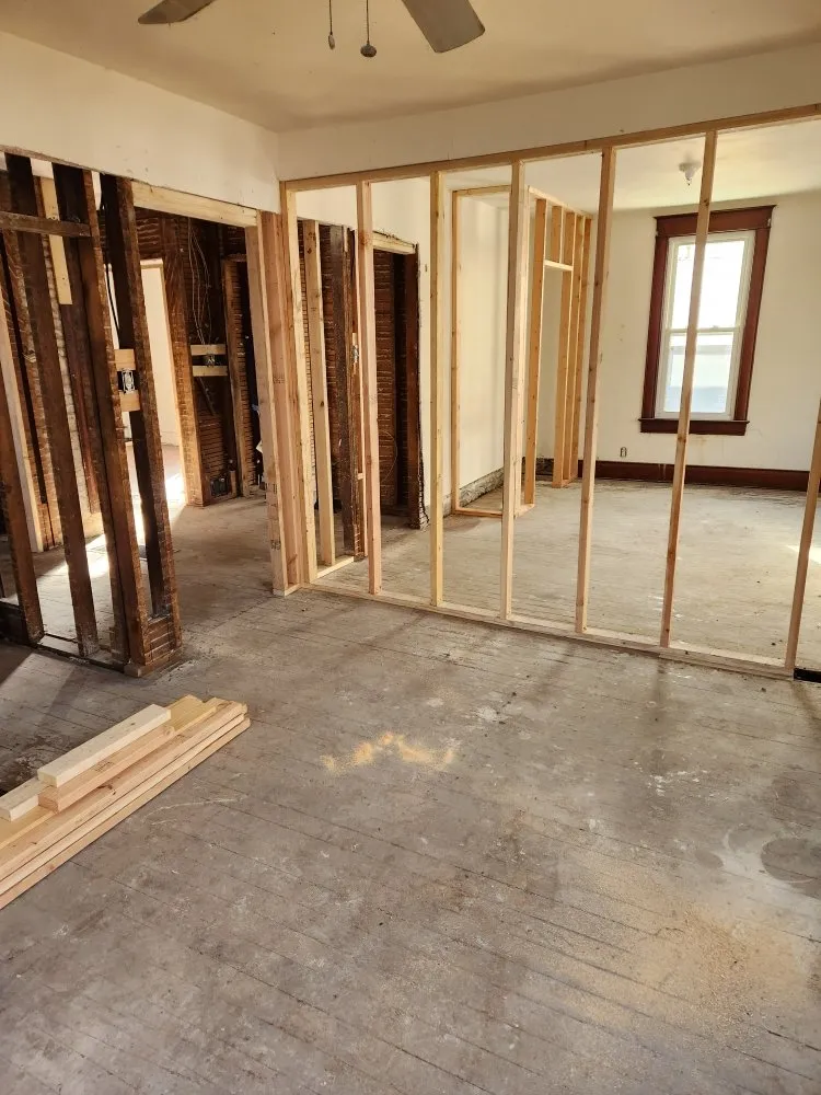 Local lawn care service in Springfield, IL - Ryan Sinks