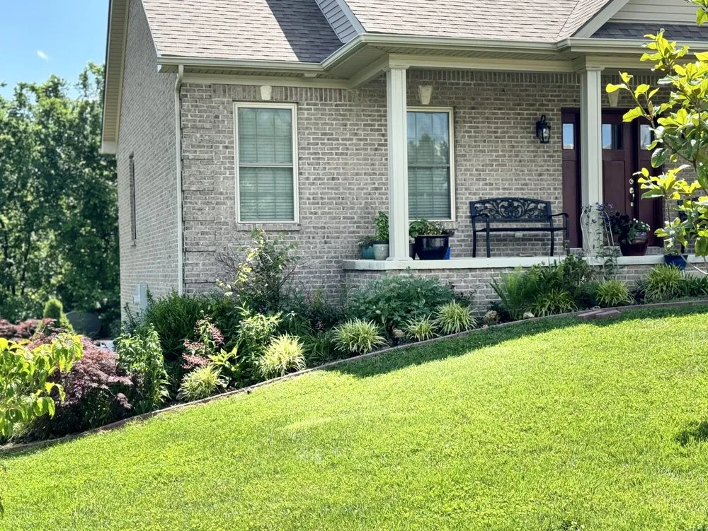 Reliable outdoor landscaping in Lexington-Fayette, KY by Ryanclayton