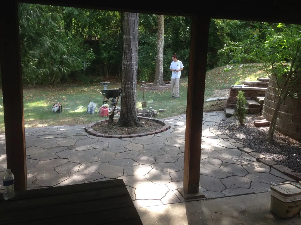 Trusted garden landscaping experts serving Ellisville, MO - Ryan's Express Complete Lawn Service