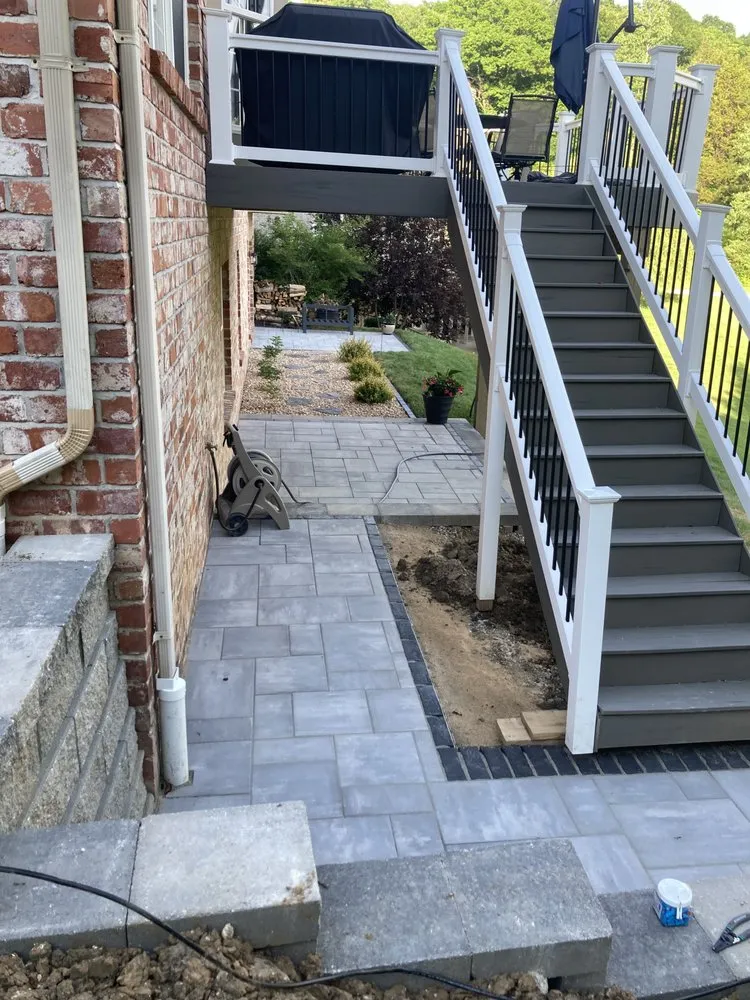 Professional landscape design in Ellisville, MO by Ryan's Express Complete Lawn Service