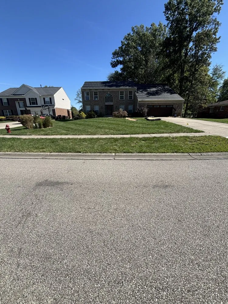 Local garden landscaping experts serving Norwood, OH - Ryans Lawn & Auto