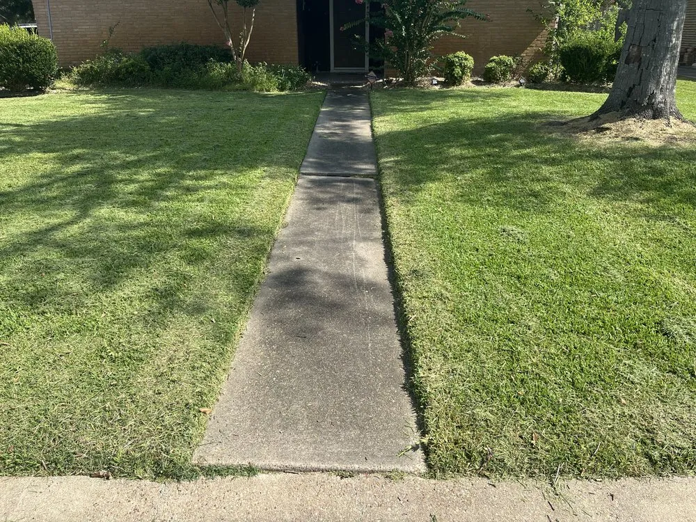Trusted lawn care service in Nederland, TX - Ryan’s Local Lawn Service