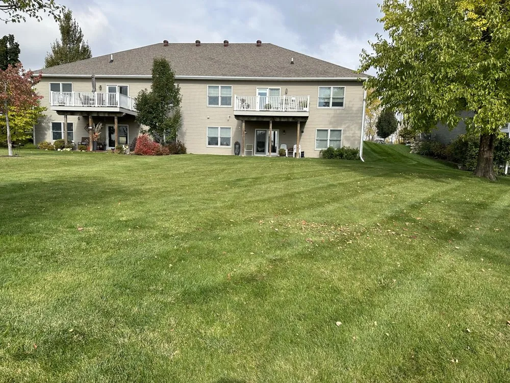 Custom yard maintenance in Dubuque, IA by Ryan’s Outdoor Services