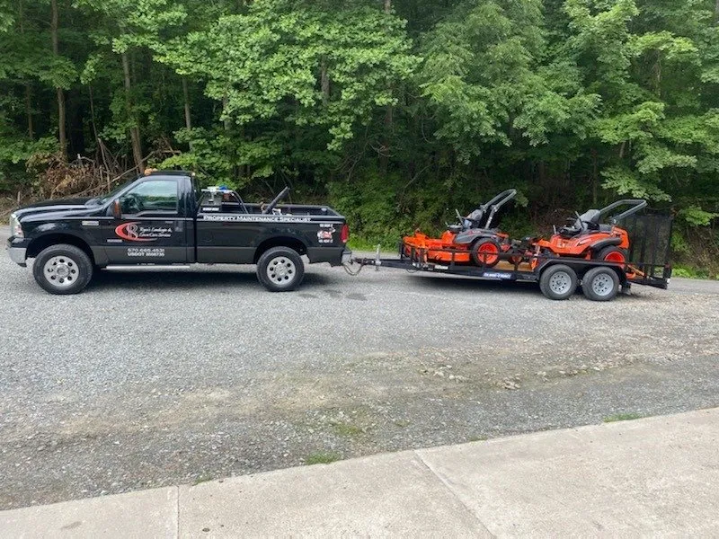 Professional lawn mowing service experts serving Rome, PA - Ryces Lawnscape and Lawn Care Services