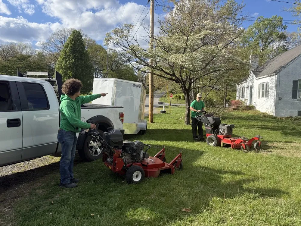 Custom lawn mowing service near you across Roanoke, VA - Ryders Lawncare Services
