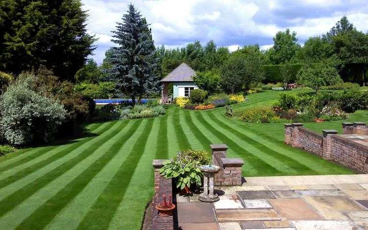 Expert landscape installation in Lorain, OH by Rye Scapes