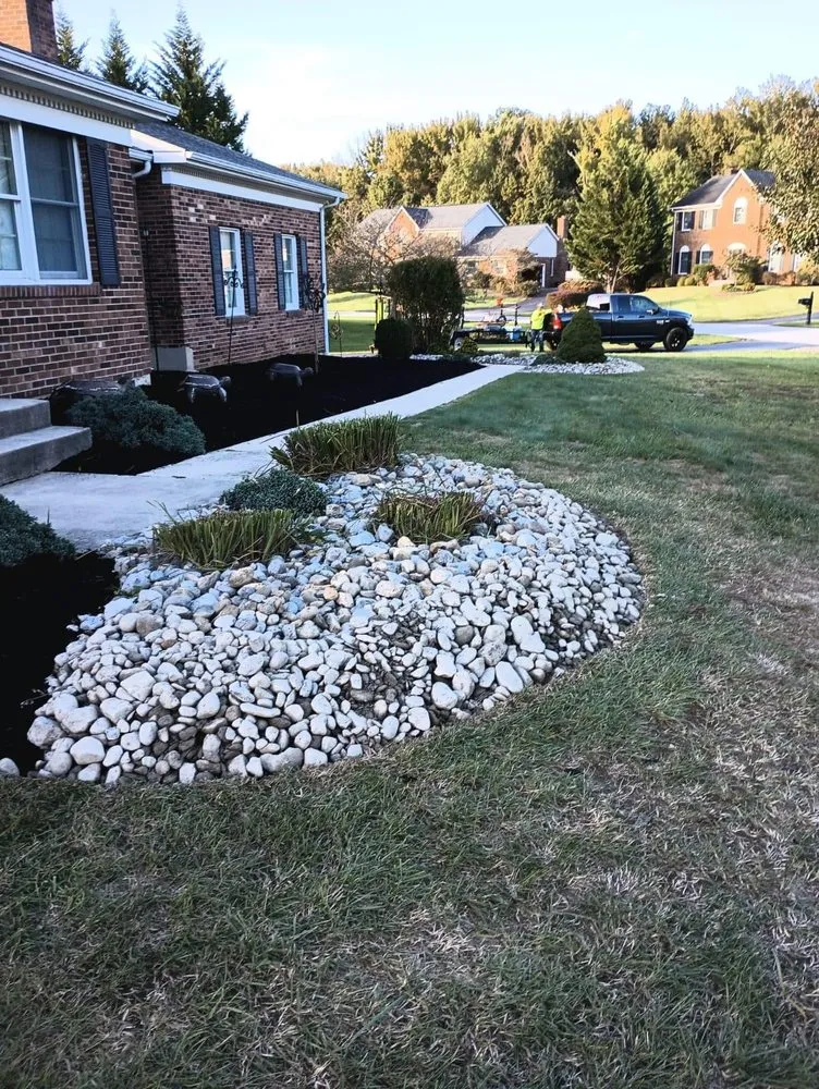 Professional landscaping services in New Castle, DE by RYL Landscaping