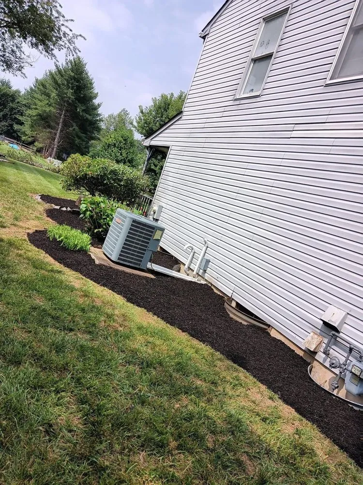 Expert outdoor landscaping in New Castle, DE by RYL Landscaping