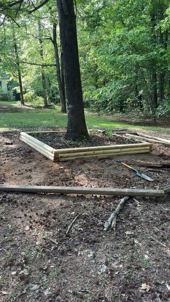 Custom yard maintenance in Griffin, GA by Rylans Outdoor Cleanup