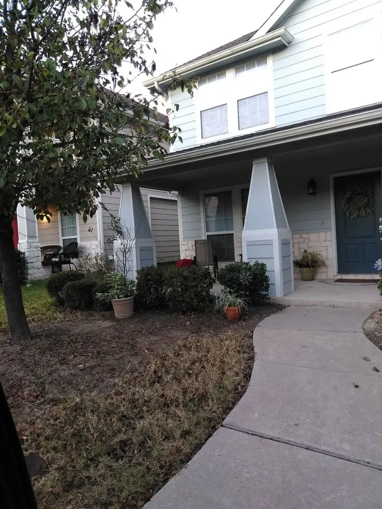 Top-rated lawn care service in Frisco, TX by Ryno Lawn Care