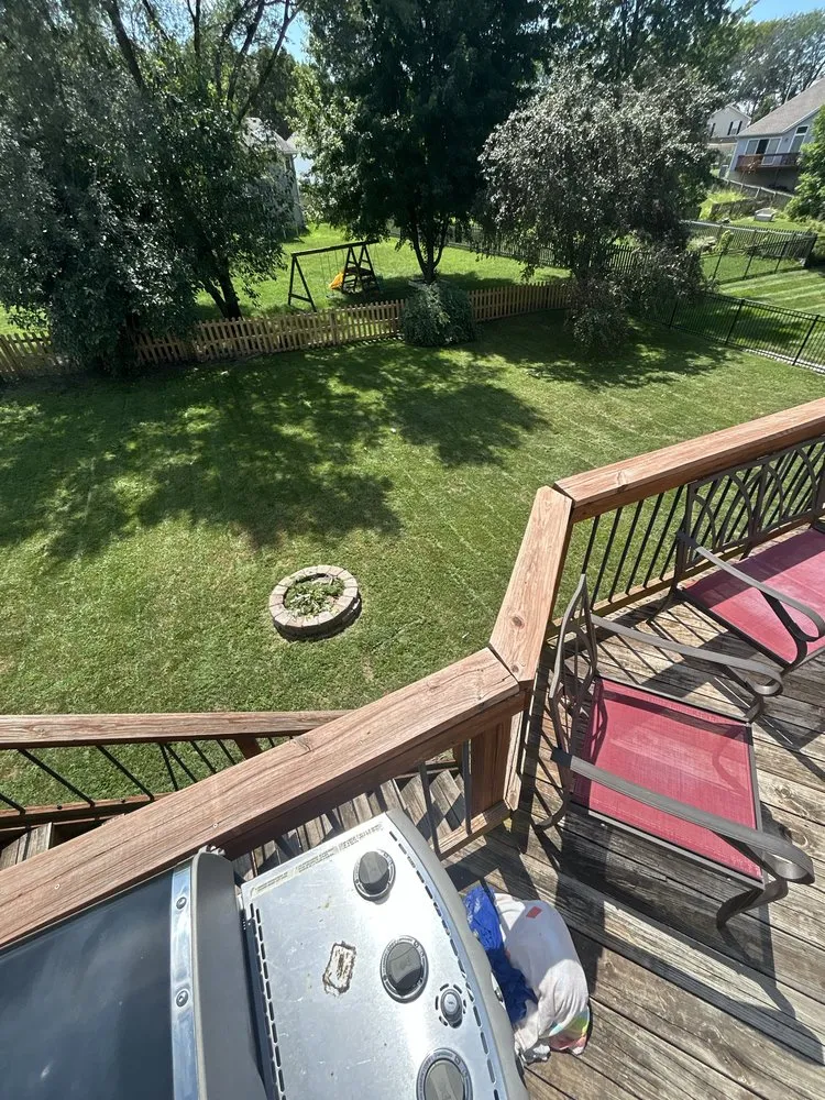 Custom lawn mowing service for beautiful yards in Independence, MO by RZ Services