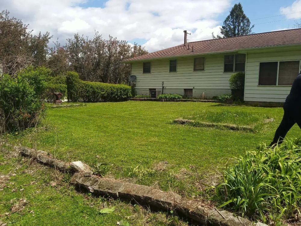 Custom yard cleanup service for residential properties in Mansfield, OH by S & B Landscaping