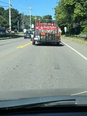 S & B Maintenance & Landscape Logo