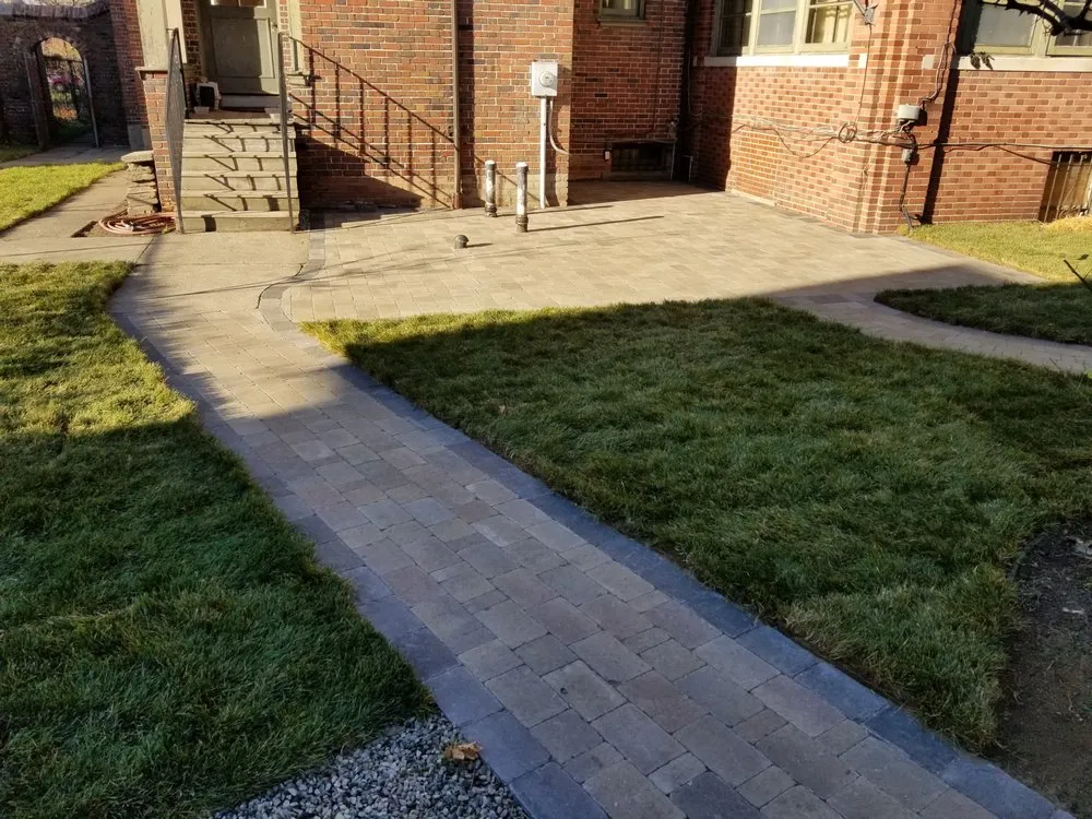 Reliable lawn care service in Roseville, MI - S & B Seasonal Services