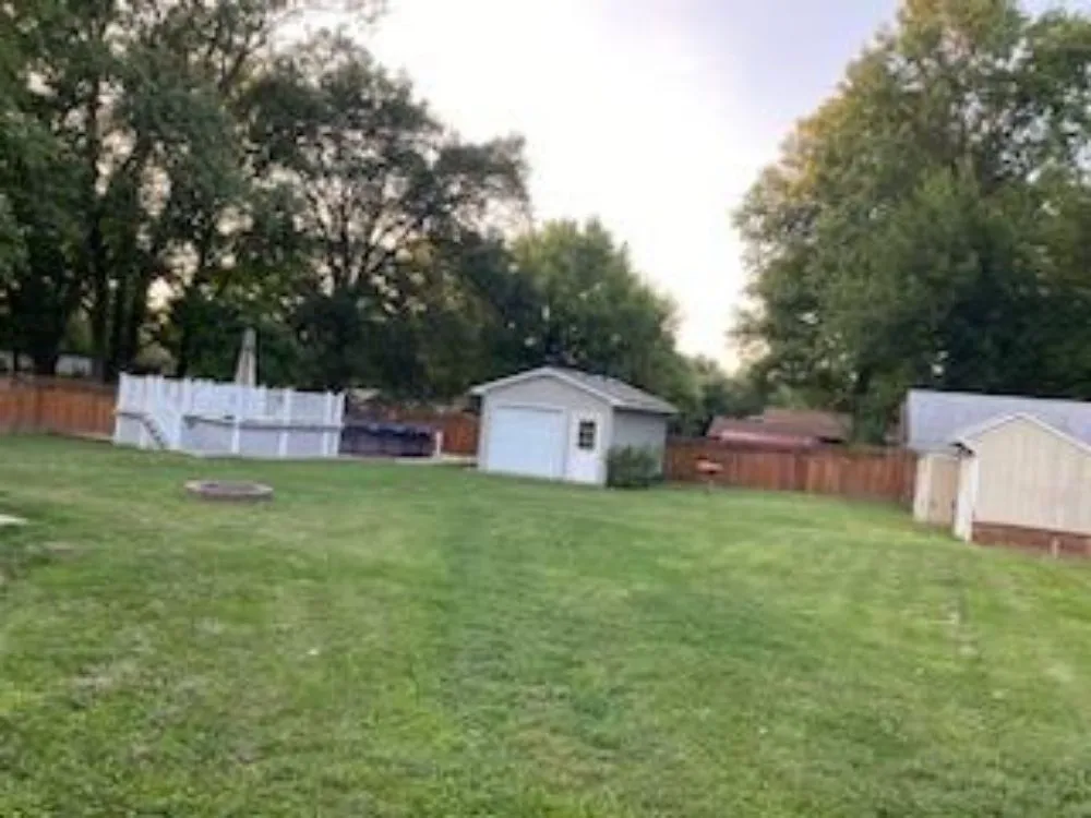 Expert outdoor landscaping in Moro, IL - S & D Grassland