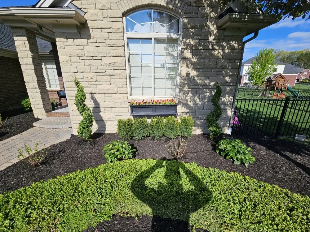 Local yard cleanup service experts serving Washington, MI - S & E Hardscape and Landscaping Services