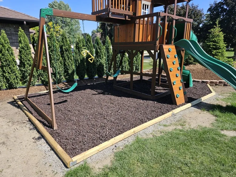 Custom lawn care service in Washington, MI by S & E Hardscape and Landscaping Services