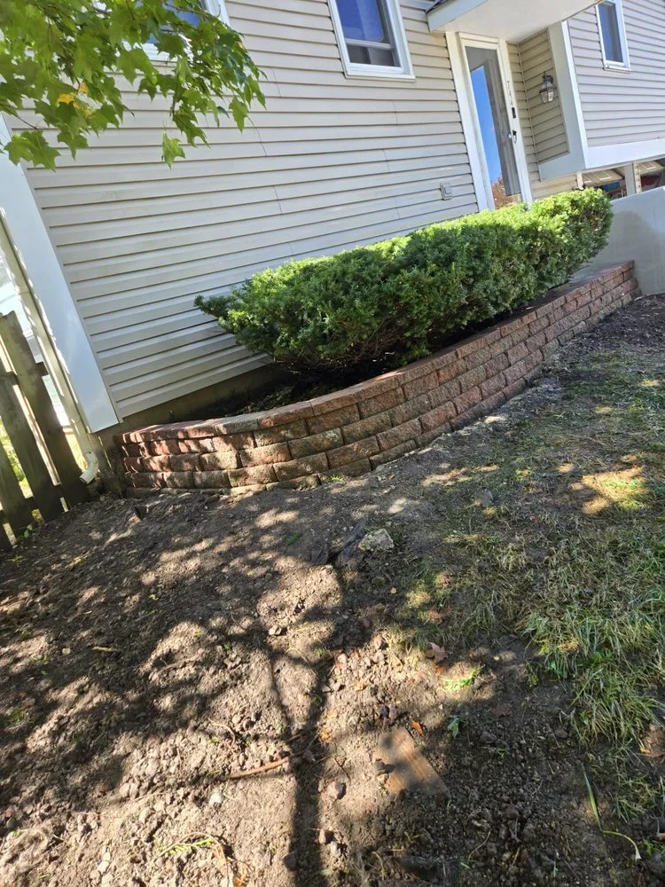 Custom outdoor landscaping in Hanover Park, IL - S & F Landscaping Services