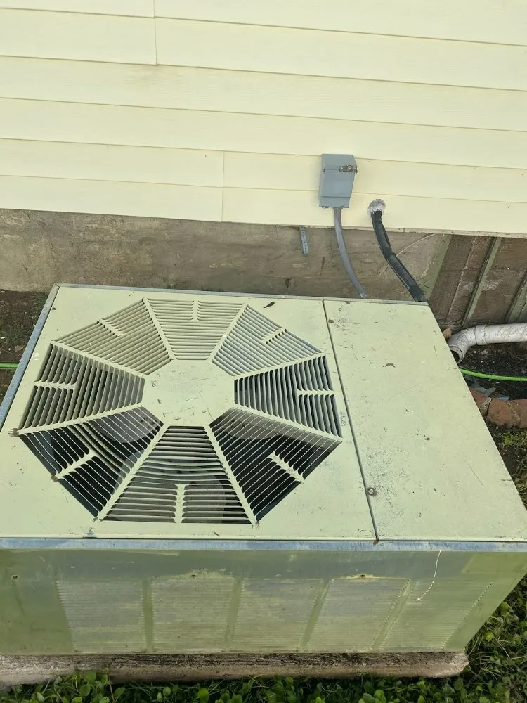 Affordable residential landscaping experts serving Parsons, KS - S & M Power Washing and Lawn Care