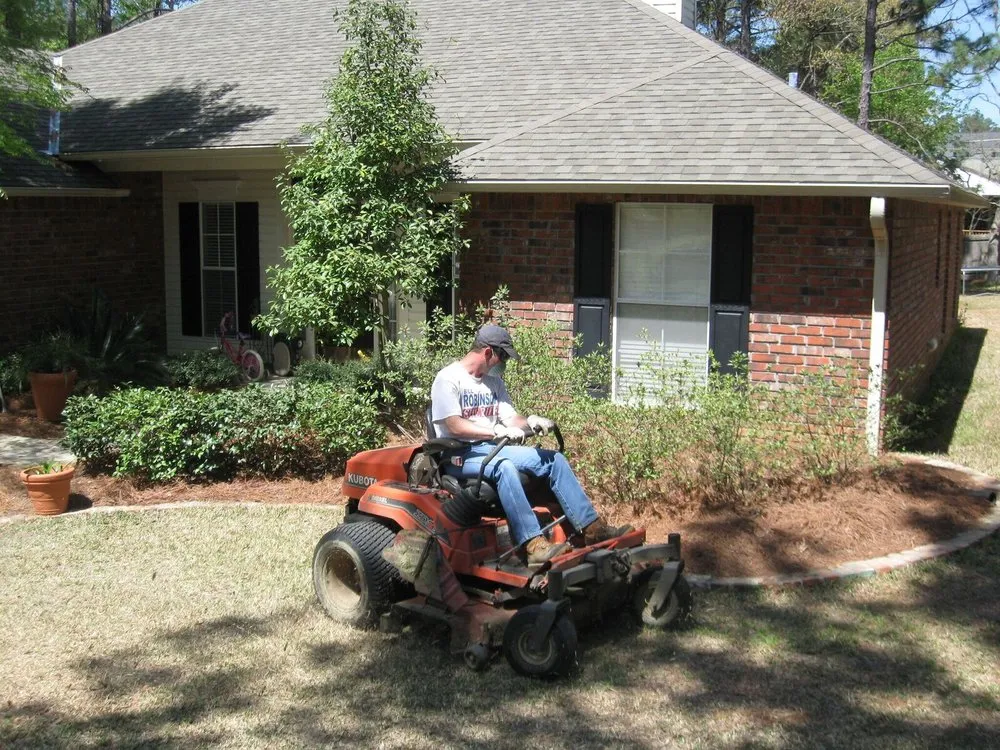 Top-rated yard maintenance for beautiful yards in Deville, LA by S & R Lawn Maintenance