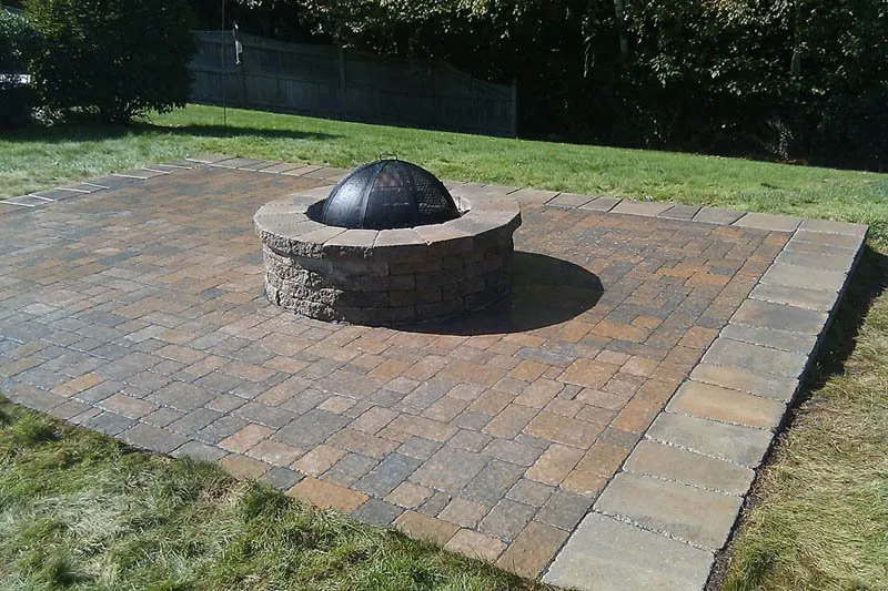 Reliable residential landscaping in Derry, NH by S & S Landscaping