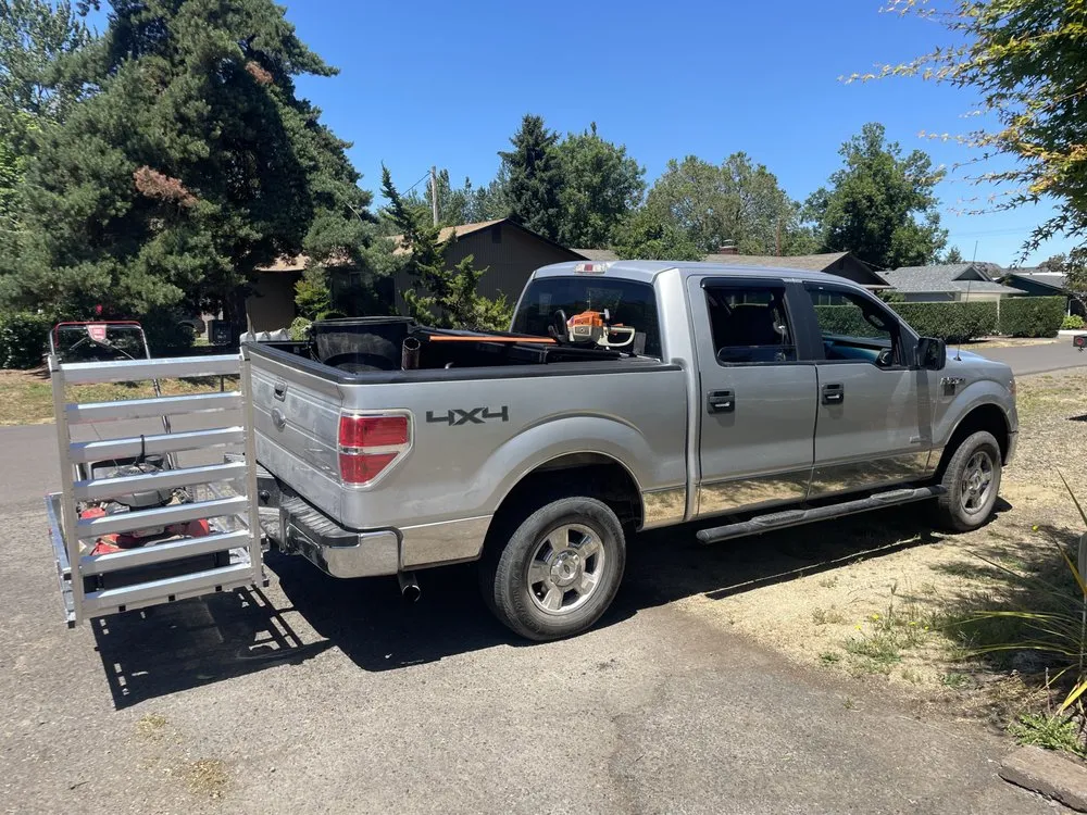 Custom lawn care service experts serving Oakridge, OR - S & S Lawn and Garden