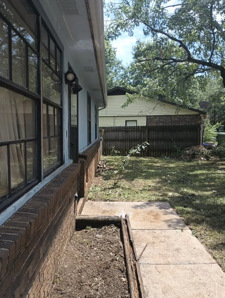 Top-rated landscape design in Somerville, AL by S & W Small jobs & Repairs