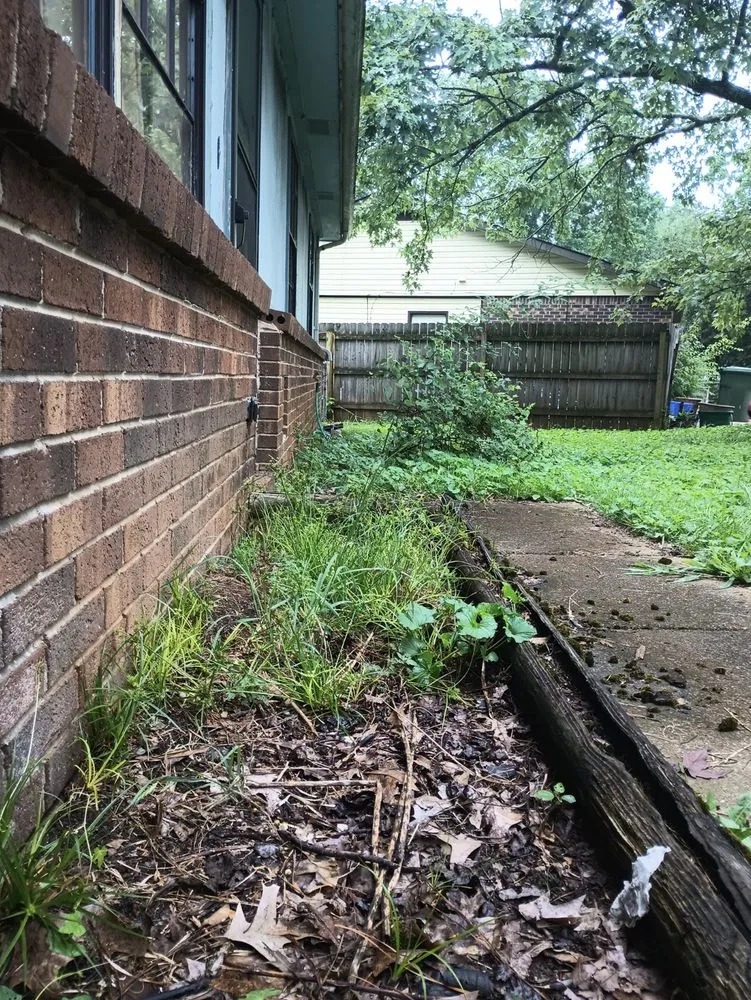 Local residential landscaping with custom design in Somerville, AL by S & W Small jobs & Repairs