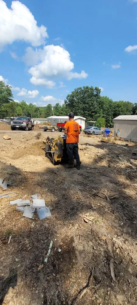 Top-rated landscaping services experts serving Christiansburg, VA - S and M Lawn and Landscaping