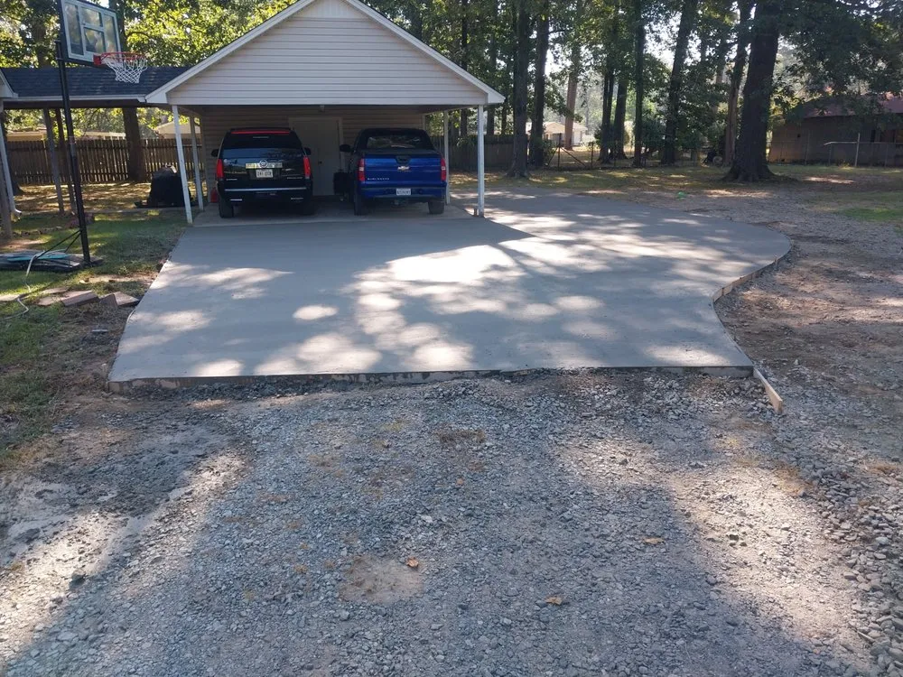 Local lawn care service in Monroe, LA by S n S Concrete and Flowerbed