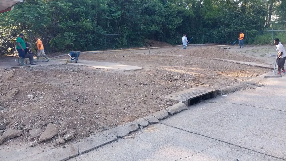 Custom lawn mowing service for homes across Monroe, LA - S n S Concrete and Flowerbed