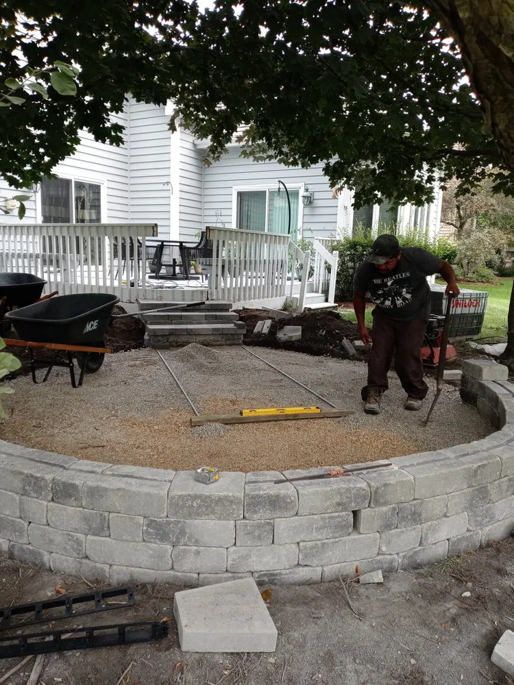 Expert yard cleanup service in Aurora, IL - S&A Landscaping