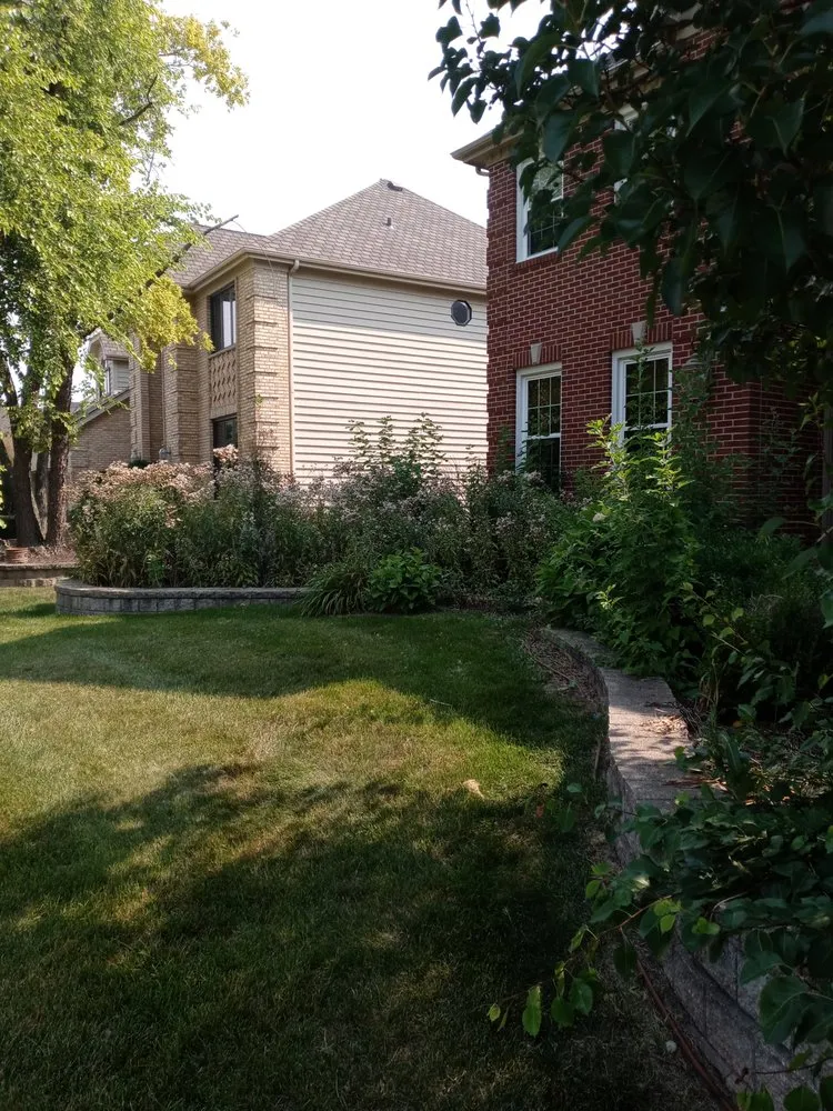 Affordable yard maintenance experts serving Aurora, IL - S&A Landscaping
