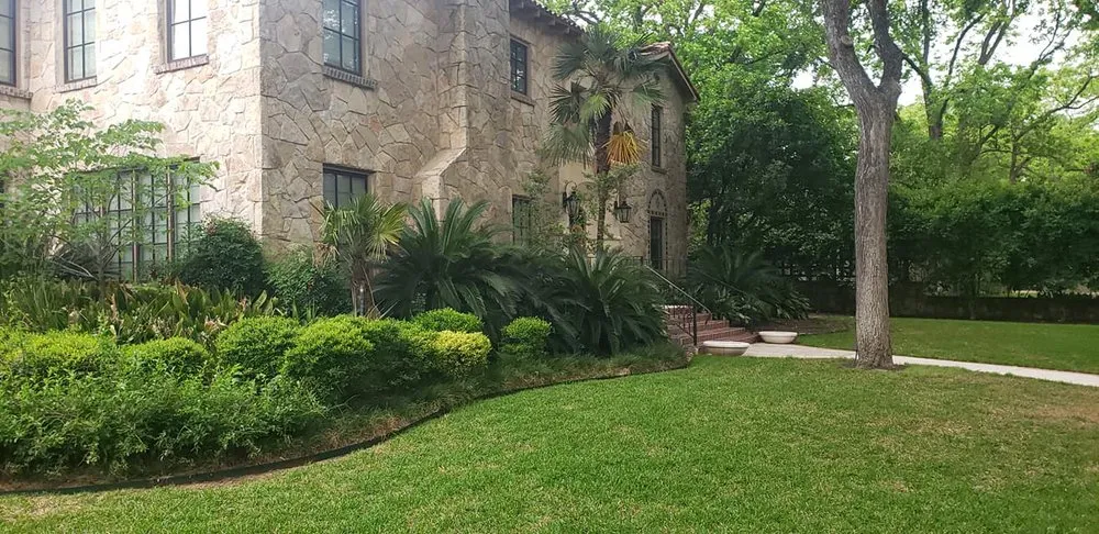 Professional lawn care service with custom design across San Antonio, TX - SA Lawn Care