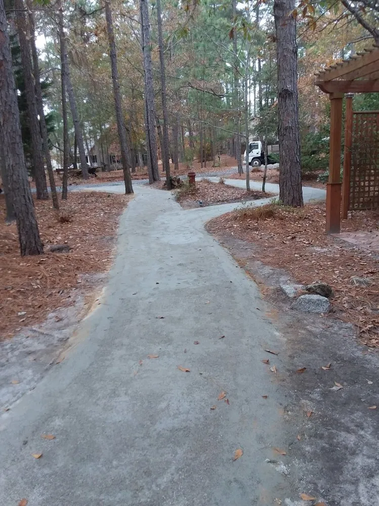 Reliable lawn care service experts serving Jackson Springs, NC - Saavedra Clean Landscape