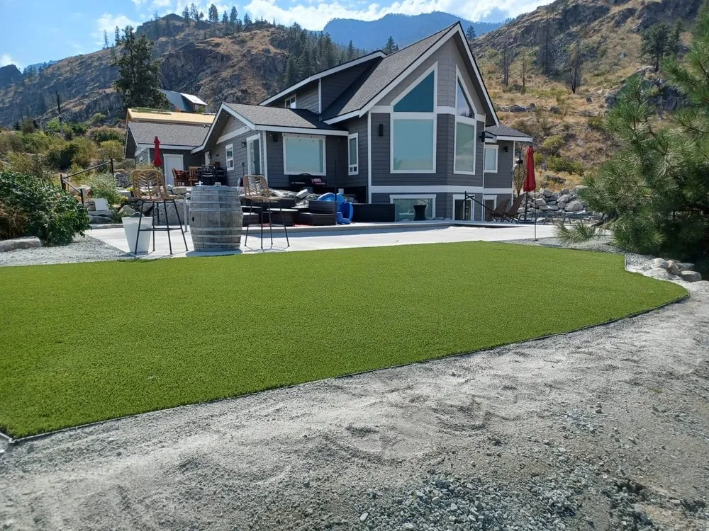Expert outdoor landscaping experts serving Manson, WA - Saavedra Construction