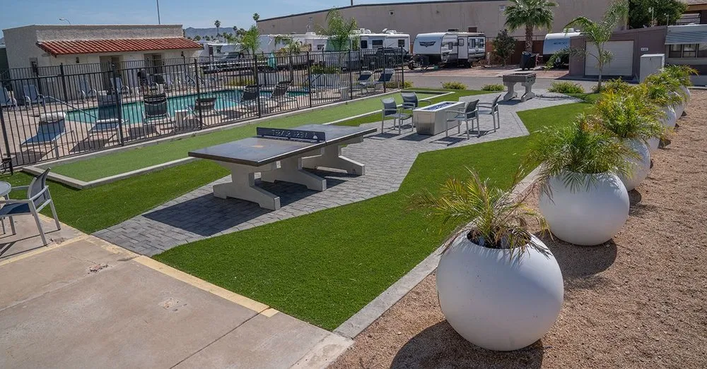 Reliable landscaping services experts serving San Tan Valley, AZ - Saavedra Contracting