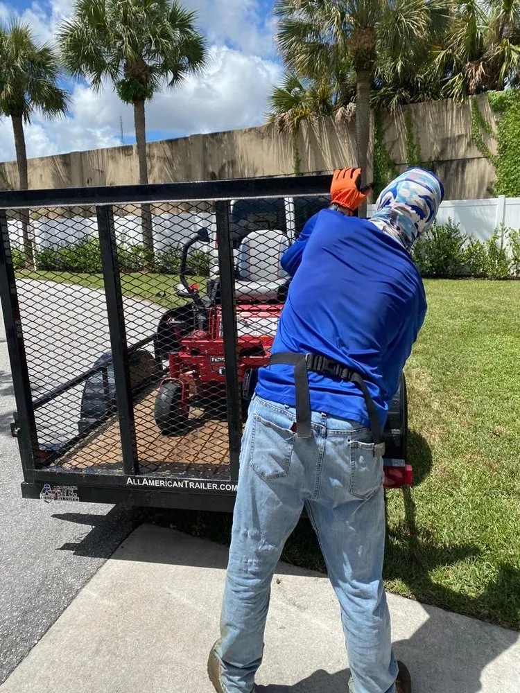 Local garden landscaping for beautiful yards in Tamarac, FL by Sabal Palm Lawn Services