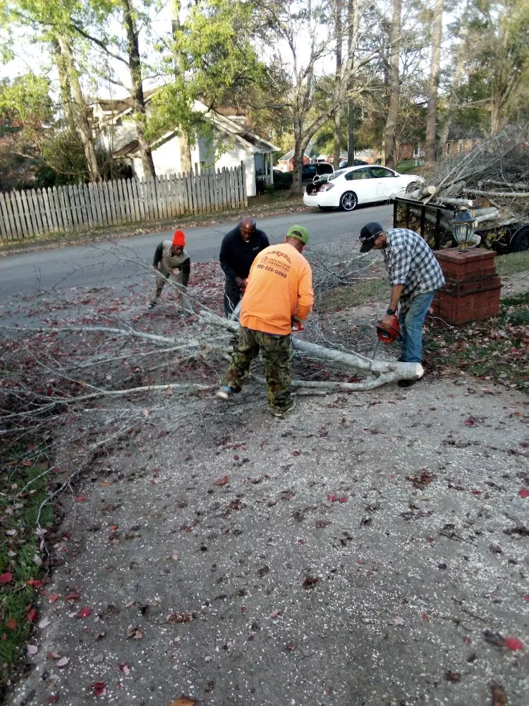 Top-rated lawn care service with custom design across Huntsville, AL - Sabree Tree And Lawn Service