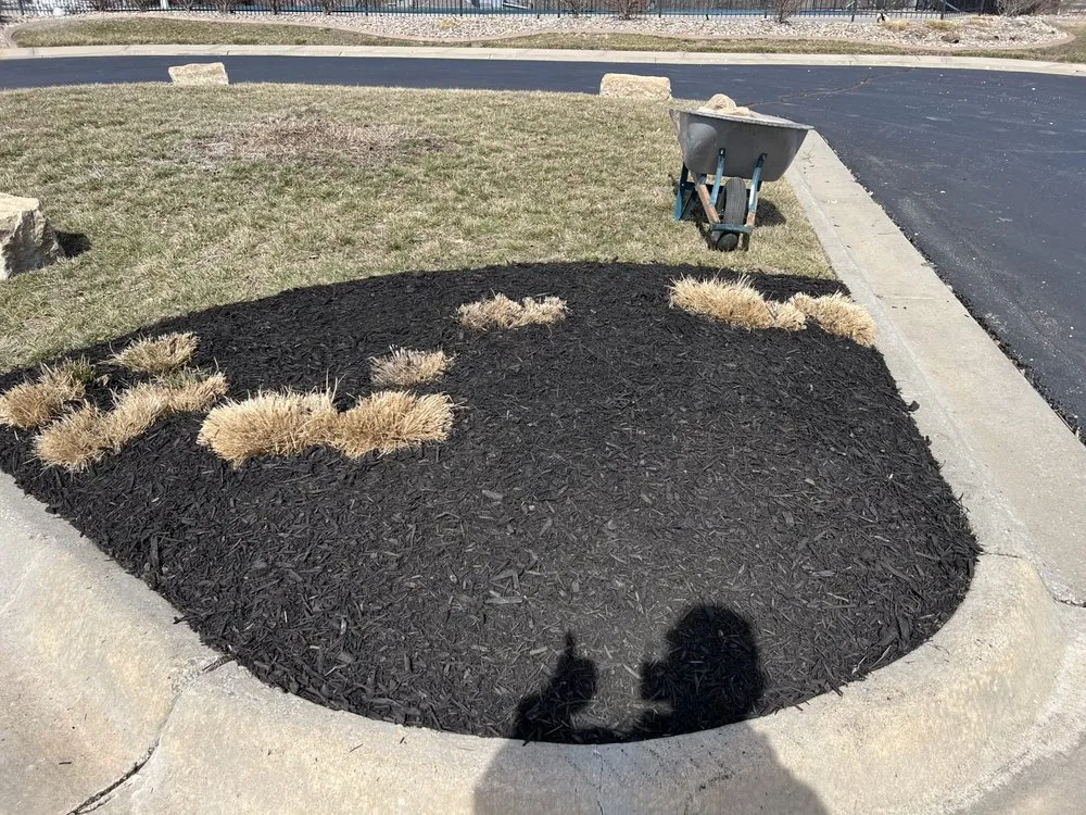 Trusted garden landscaping in Tonganoxie, KS - Sabutis Outdoor services