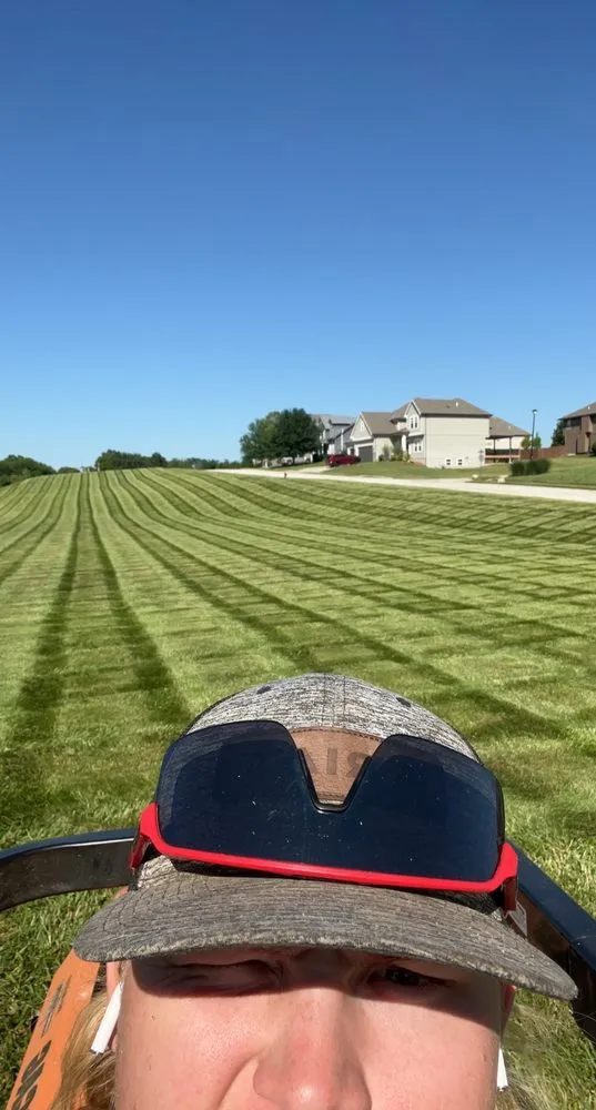 Affordable garden landscaping in Tonganoxie, KS - Sabutis Outdoor services