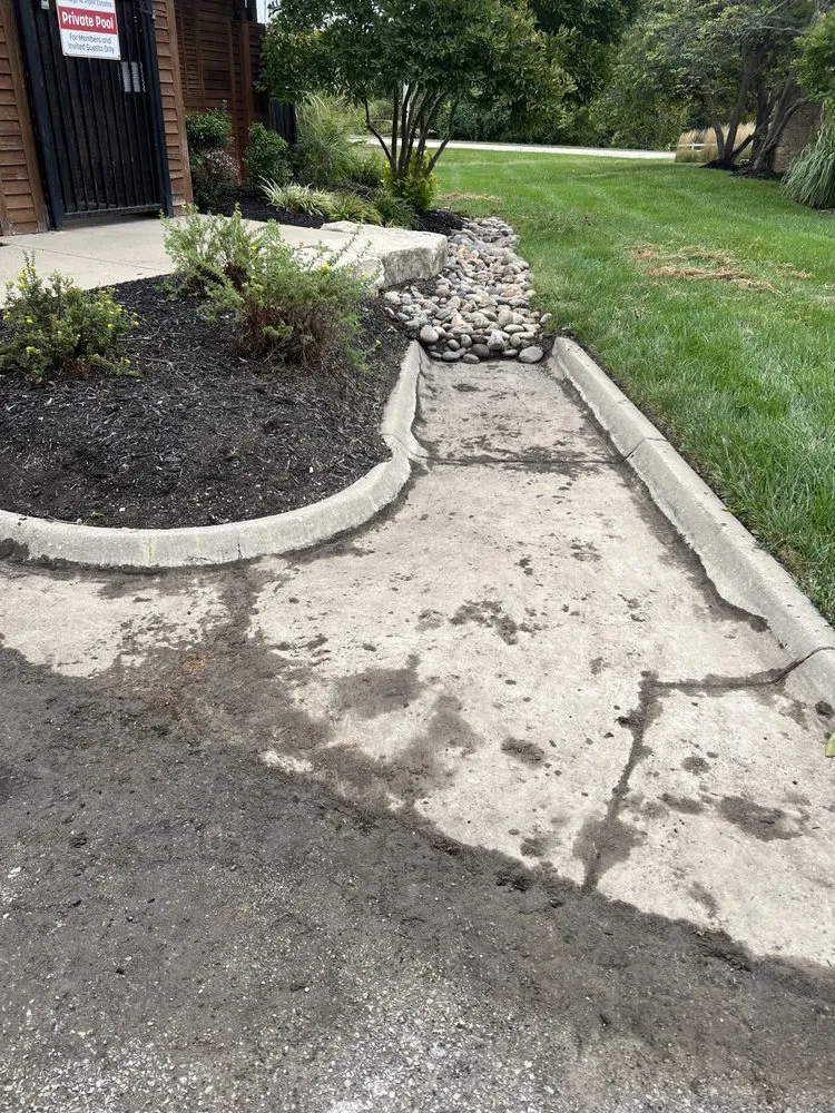 Local yard cleanup service experts serving Tonganoxie, KS - Sabutis Outdoor services