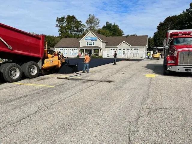 Top-rated lawn care service experts serving Coventry, RI - Saccoccia's Construction