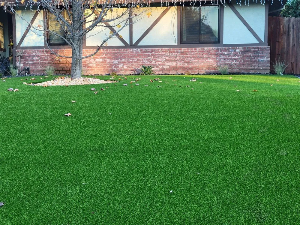 Top-rated yard maintenance for homes in Sacramento, CA by Sacramento Landscaping