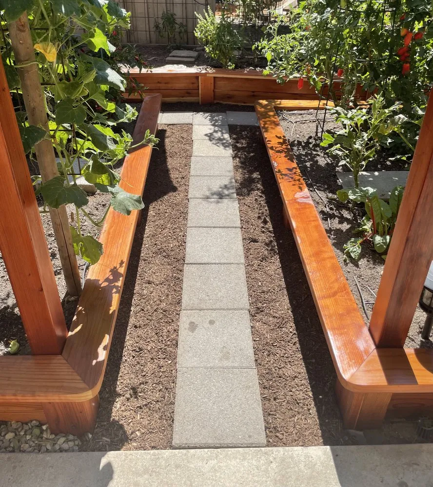 Affordable yard maintenance in Sacramento, CA by Sacramento Vegetable Garden Specialty