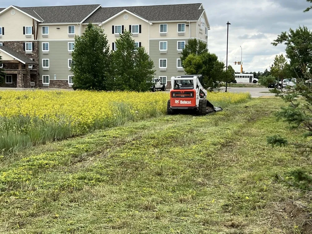 Custom lawn care service in Wellington, FL by Saddlerock Landscaping