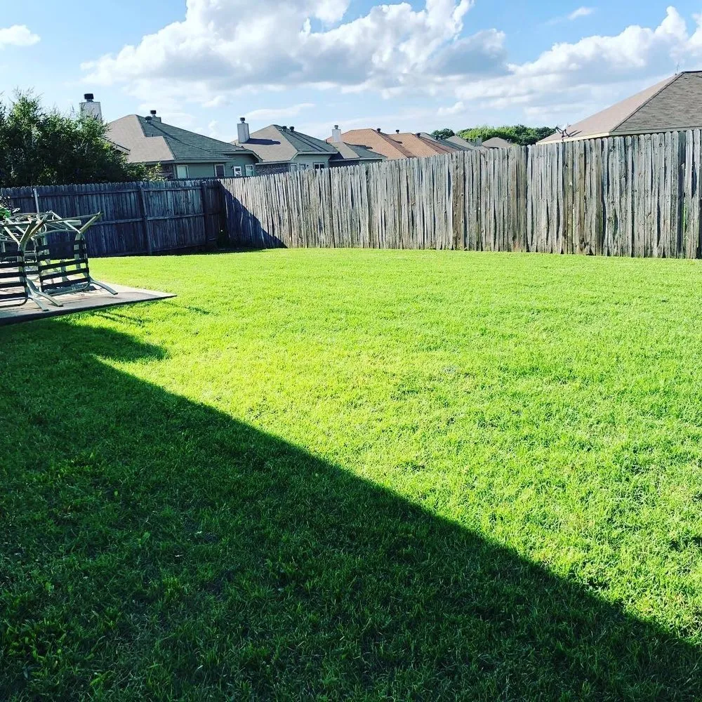 Local yard maintenance in Granbury, TX by Sael's Lawn Care
