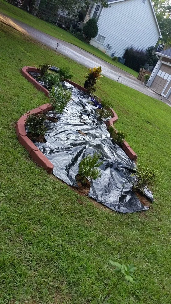 Reliable garden landscaping in Decatur, GA by Saez Lawn Maintenance