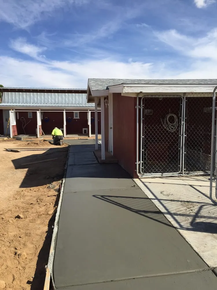 Custom landscape design experts serving Hesperia, CA - Safari