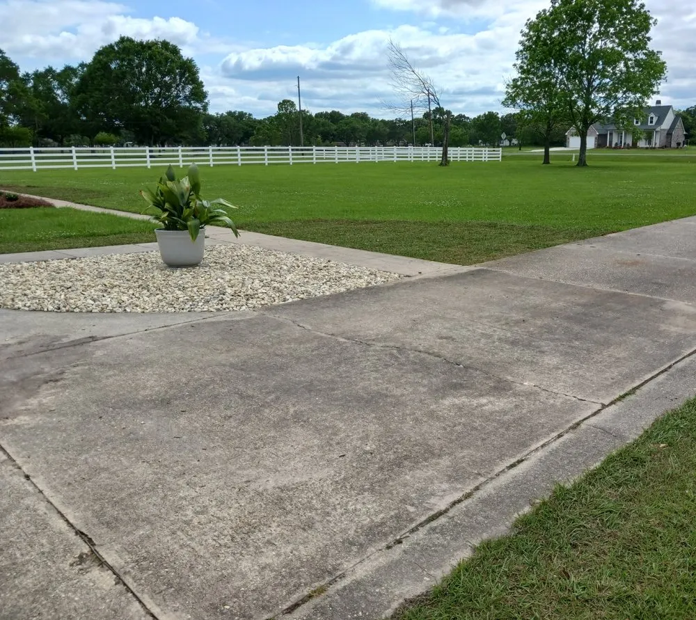 Trusted outdoor landscaping for year-round maintenance across Baton Rouge, LA - Safari Landscape